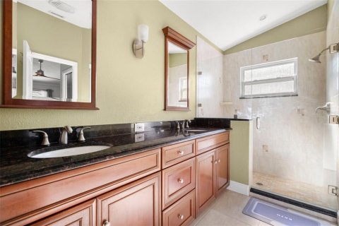 Купить виллу или дом в Тарпон-Спрингс, Флорида 7 комнат, 140м2, № 1593261 - фото 14
