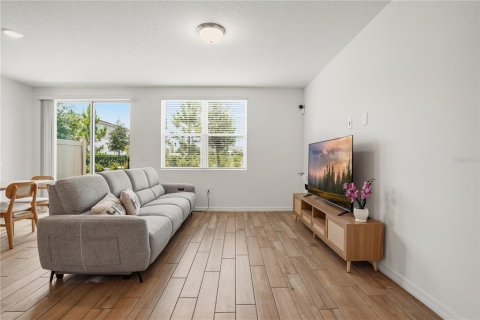 Снять в аренду таунхаус в Клермон, Флорида 3 комнаты, 137.96м2, № 2156209 - фото 5