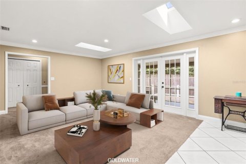 House in Maitland, Florida 4 bedrooms, 211.82 sq.m. № 2209300 - photo 14