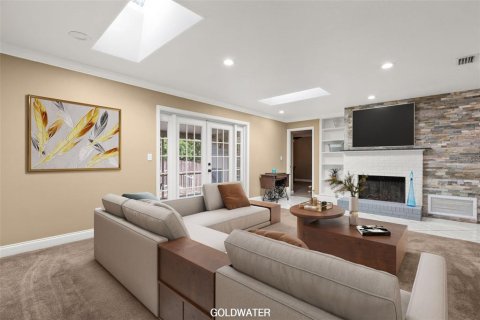 House in Maitland, Florida 4 bedrooms, 211.82 sq.m. № 2209300 - photo 13