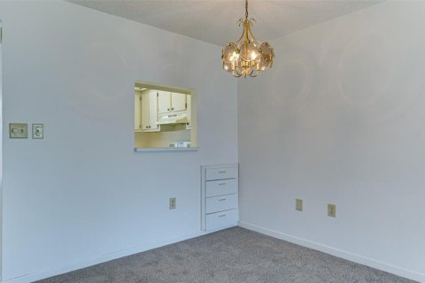 Condo in Bradenton, Florida, 1 bedroom  № 1323574 - photo 8