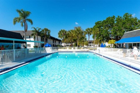 Condo in Bradenton, Florida, 1 bedroom  № 1323574 - photo 27