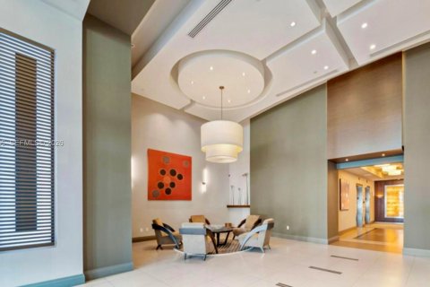 Condo in Miami, Florida, 1 bedroom  № 2086966 - photo 26