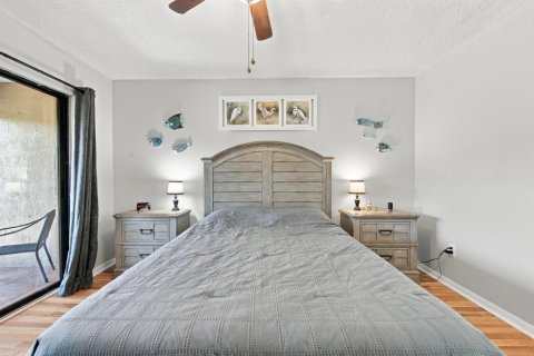 Condo in Port St. Lucie, Florida, 2 bedrooms № 2393242 - photo 18
