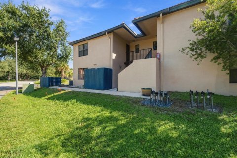 Condo in Port St. Lucie, Florida, 2 bedrooms № 2393242 - photo 27