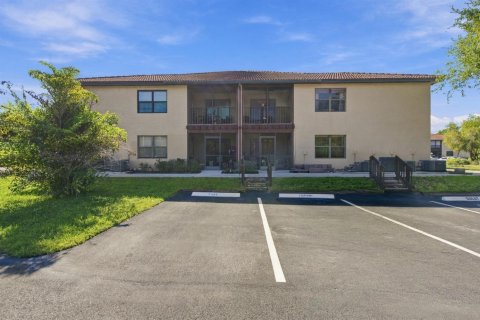 Condo in Port St. Lucie, Florida, 2 bedrooms  № 2393242