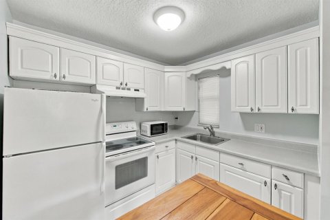 Condo in Port St. Lucie, Florida, 2 bedrooms № 2393242 - photo 7