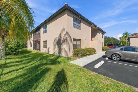 Condo in Port St. Lucie, Florida, 2 bedrooms № 2393242 - photo 23