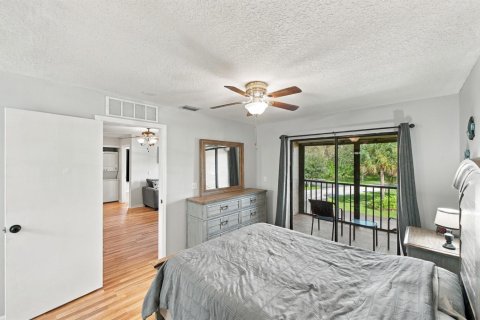 Condo in Port St. Lucie, Florida, 2 bedrooms № 2393242 - photo 12