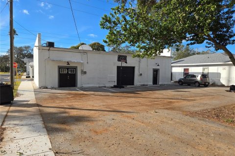 Immobilier commercial à louer à Clearwater, Floride: 222.41 m2 № 1540477 - photo 4