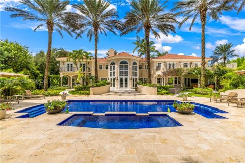 Casa en Coral Gables, Florida 9 dormitorios, 928.74 m2 № 2242170