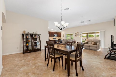 Villa ou maison à vendre à The Villages, Floride: 3 chambres, 172.8 m2 № 2272860 - photo 7