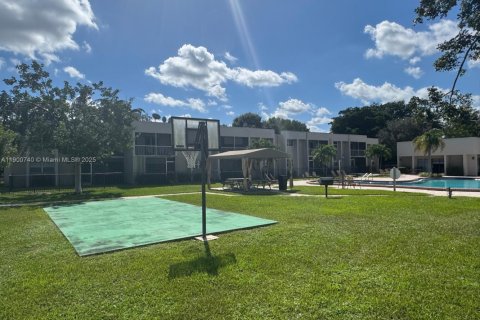 Снять в аренду кондоминиум в Дейви, Флорида 3 спальни, 134.06м2, № 1951588 - фото 17