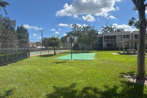 Снять в аренду кондоминиум в Дейви, Флорида 3 спальни, 134.06м2, № 1951588 - фото 18