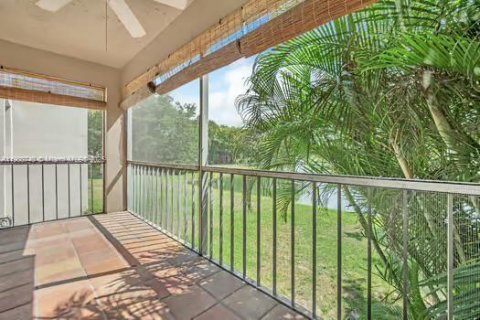 Снять в аренду кондоминиум в Дейви, Флорида 3 спальни, 134.06м2, № 1951588 - фото 2