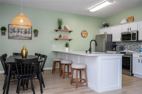 Adosado en venta en Kissimmee, Florida, 4 dormitorios, 151.99 m2 № 2204529 - foto 8