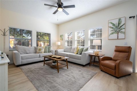 Adosado en venta en Kissimmee, Florida, 4 dormitorios, 151.99 m2 № 2204529 - foto 13