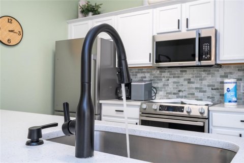 Adosado en venta en Kissimmee, Florida, 4 dormitorios, 151.99 m2 № 2204529 - foto 21
