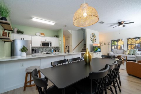 Adosado en venta en Kissimmee, Florida, 4 dormitorios, 151.99 m2 № 2204529 - foto 18