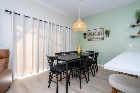 Adosado en venta en Kissimmee, Florida, 4 dormitorios, 151.99 m2 № 2204529 - foto 10