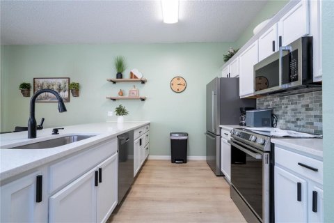 Adosado en venta en Kissimmee, Florida, 4 dormitorios, 151.99 m2 № 2204529 - foto 23