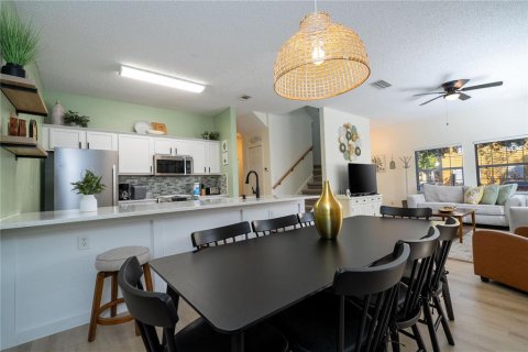 Adosado en venta en Kissimmee, Florida, 4 dormitorios, 151.99 m2 № 2204529 - foto 19