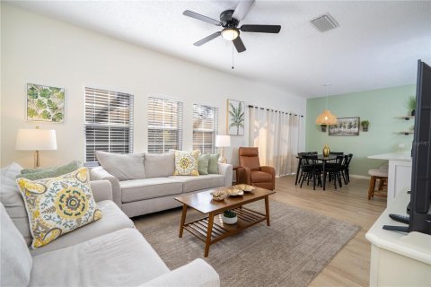 Adosado en venta en Kissimmee, Florida, 4 dormitorios, 151.99 m2 № 2204529 - foto 4