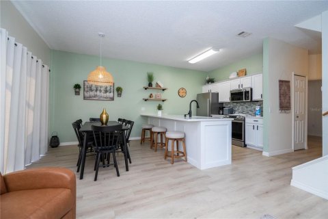 Adosado en venta en Kissimmee, Florida, 4 dormitorios, 151.99 m2 № 2204529 - foto 7