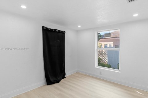 Villa ou maison à vendre à Miami, Floride: 3 chambres, 73.39 m2 № 1986232 - photo 27