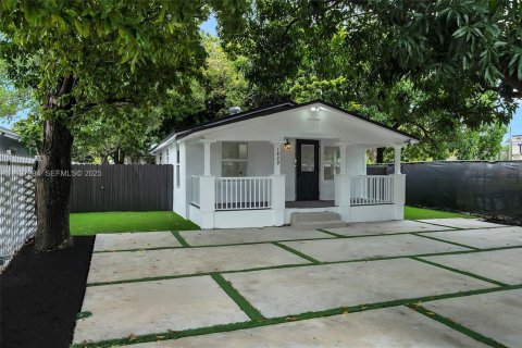 Villa ou maison à vendre à Miami, Floride: 3 chambres, 73.39 m2 № 1986232 - photo 8