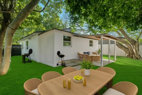Villa ou maison à vendre à Miami, Floride: 3 chambres, 73.39 m2 № 1986232 - photo 6