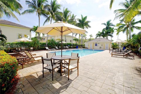 Adosado en venta en Doral, Florida, 3 dormitorios, 206.8 m2 № 1776498 - foto 21