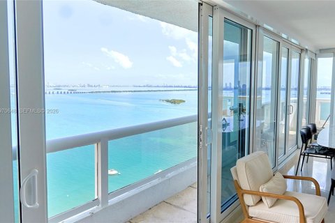 Снять в аренду квартиру в Майами, Флорида 2 спальни, 140.19м2, № 2031158 - фото 29