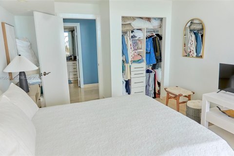 Снять в аренду квартиру в Майами, Флорида 2 спальни, 140.19м2, № 2031158 - фото 18