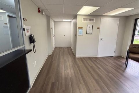 Immobilier commercial à vendre à Orlando, Floride: 921.4 m2 № 1854287 - photo 13