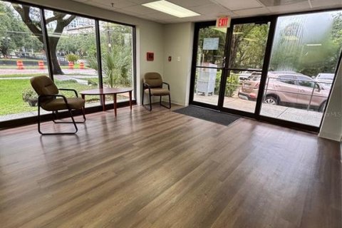 Immobilier commercial à vendre à Orlando, Floride: 921.4 m2 № 1854287 - photo 10