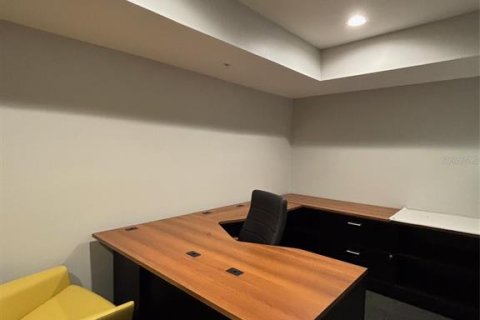 Immobilier commercial à vendre à Orlando, Floride: 921.4 m2 № 1854287 - photo 25