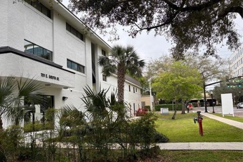 Immobilier commercial à vendre à Orlando, Floride: 921.4 m2 № 1854287 - photo 3