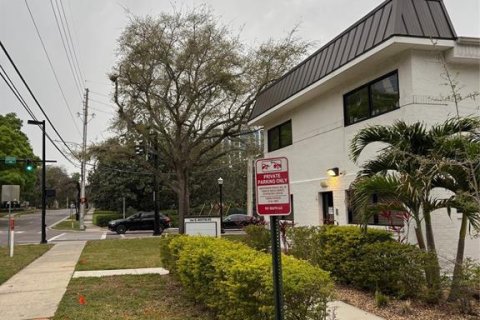 Immobilier commercial à vendre à Orlando, Floride: 921.4 m2 № 1854287 - photo 9