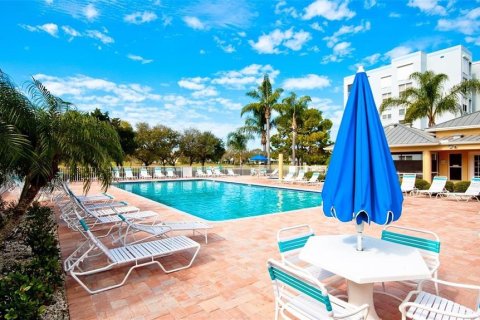 Condominio en alquiler en Bradenton, Florida, 2 dormitorios, 142.51 m2 № 2228236 - foto 21