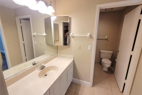 Condominio en alquiler en Bradenton, Florida, 2 dormitorios, 142.51 m2 № 2228236 - foto 14