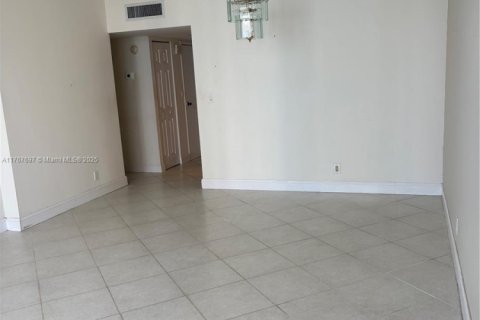 Condo in Sunny Isles Beach, Florida, 1 bedroom  № 1867512 - photo 7