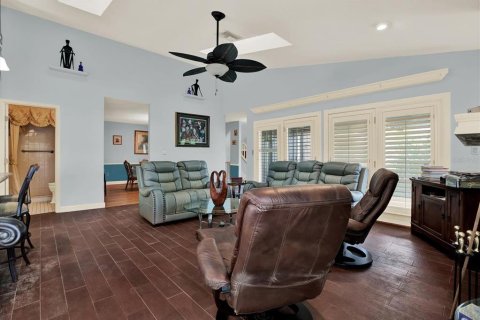 House in Palm Harbor, Florida 5 bedrooms, 313.64 sq.m. № 1808679 - photo 5