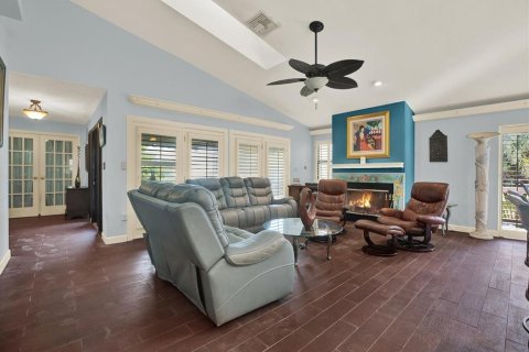 House in Palm Harbor, Florida 5 bedrooms, 313.64 sq.m. № 1808679 - photo 4