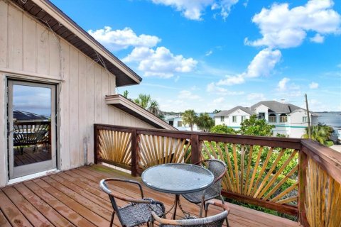 House in Palm Harbor, Florida 5 bedrooms, 313.64 sq.m. № 1808679 - photo 23