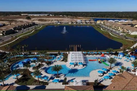 House in Kissimmee, Florida 9 bedrooms, 407.93 sq.m. № 1719161 - photo 15