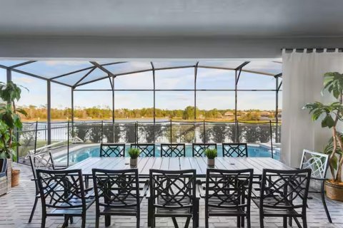 House in Kissimmee, Florida 9 bedrooms, 407.93 sq.m. № 1719161 - photo 5