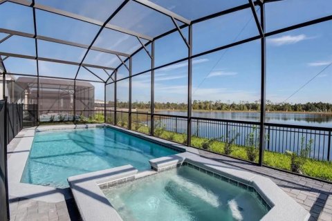 House in Kissimmee, Florida 9 bedrooms, 407.93 sq.m. № 1719161 - photo 11