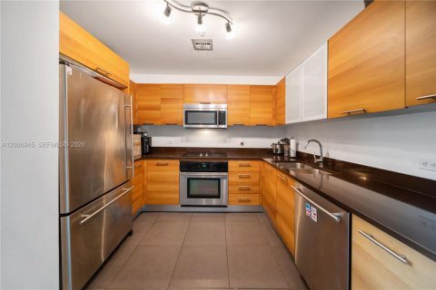 Купить кондоминиум в Майами, Флорида 1 спальня, 123.28м2, № 2090461 - фото 3