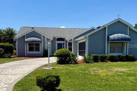 Villa ou maison à Lady Lake, Floride 2 chambres, 128.21 m2 № 2147660
